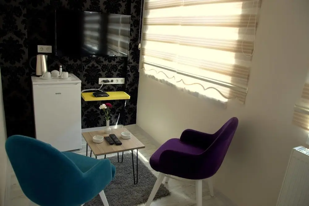 Анкара: Konukevim Mesrutiyet Studio 1