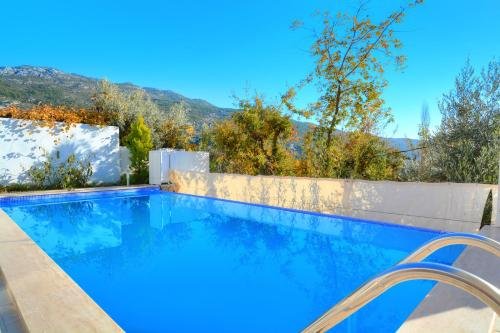 Исламлар: Villa Romanson