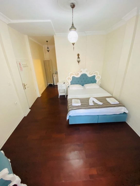 Измир: Maya Hotel