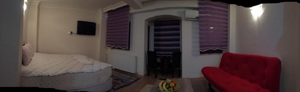 Alys Apart & Suit — фото 1