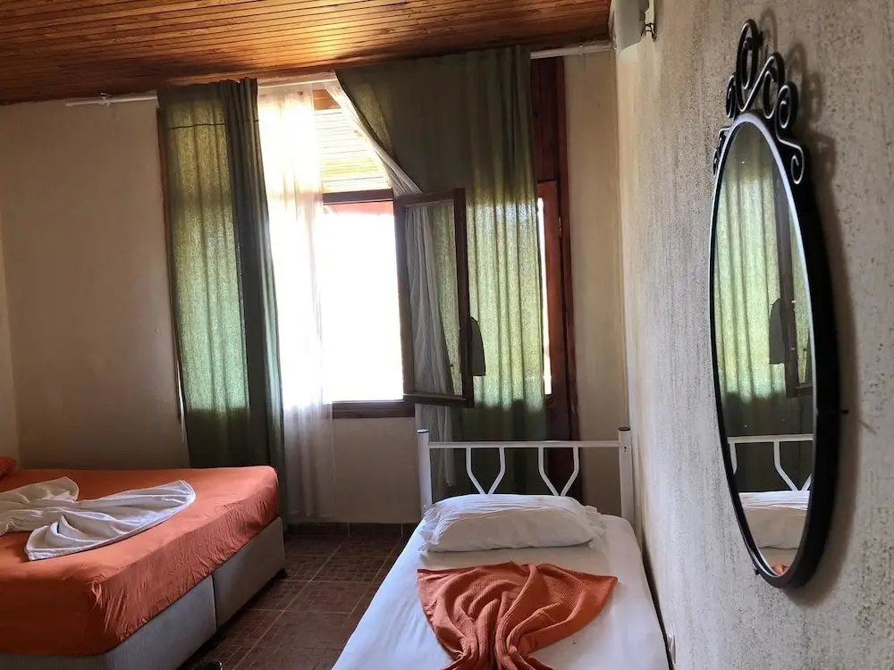Зейтинликой: Yesil Vadi Apart Pansiyon - Hostel