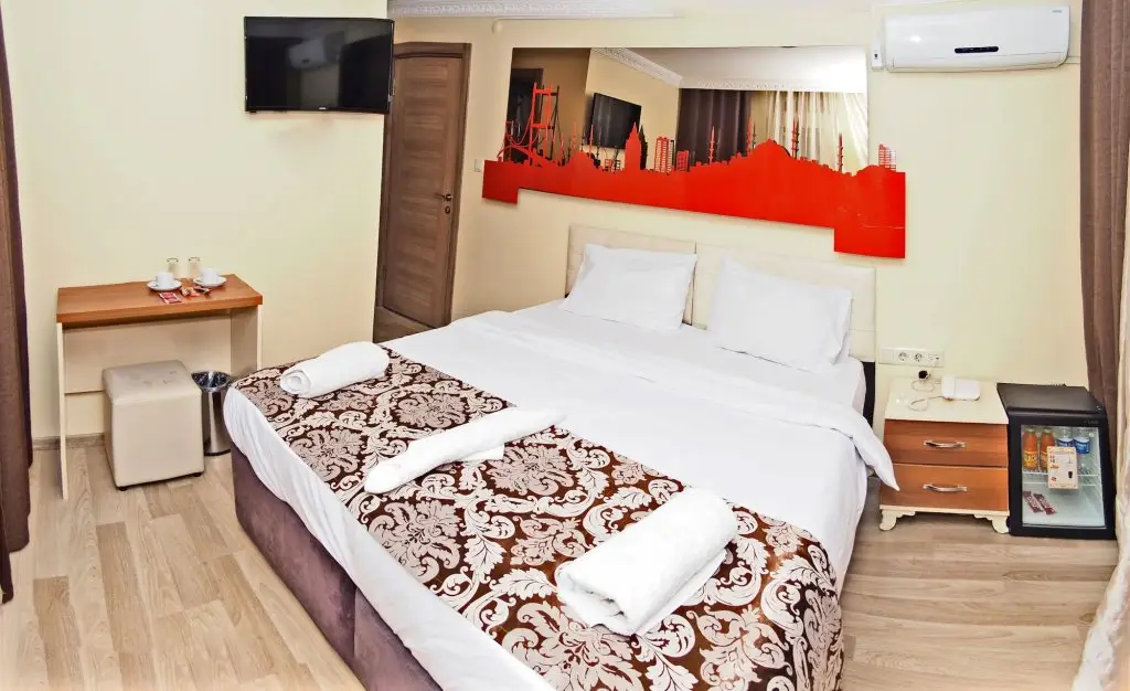 Стамбул: The Queen Hotel
