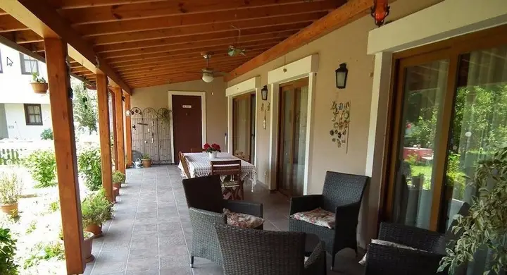 Дальян: Villa Minta