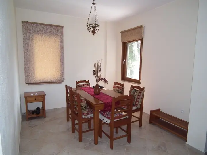 Дальян: Villa Lale