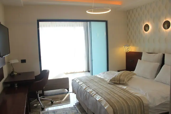 Джевлик: E&N Butik Hotel