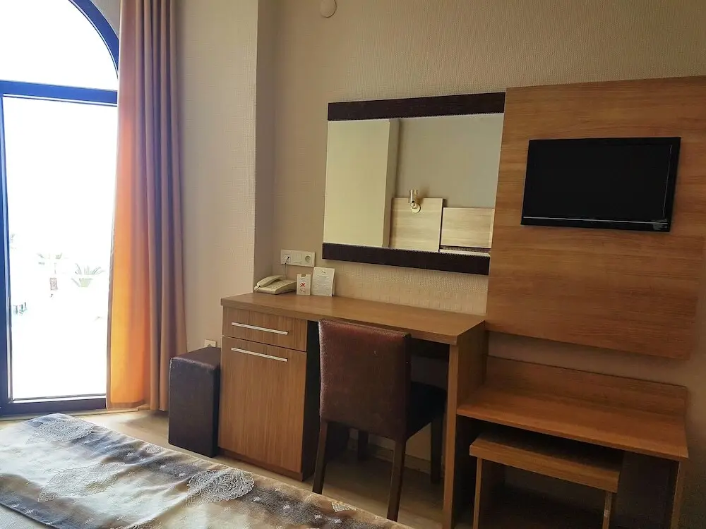 Эдремит: Grand Beyza Garden Beach Hotel