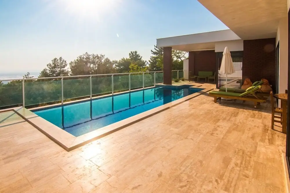 Исламлар: Villa Sude