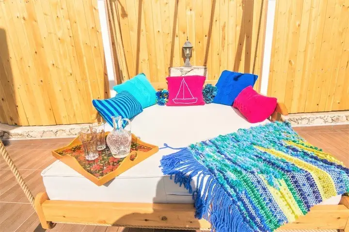 Исламлар: Korunaklı Villa Lavanta