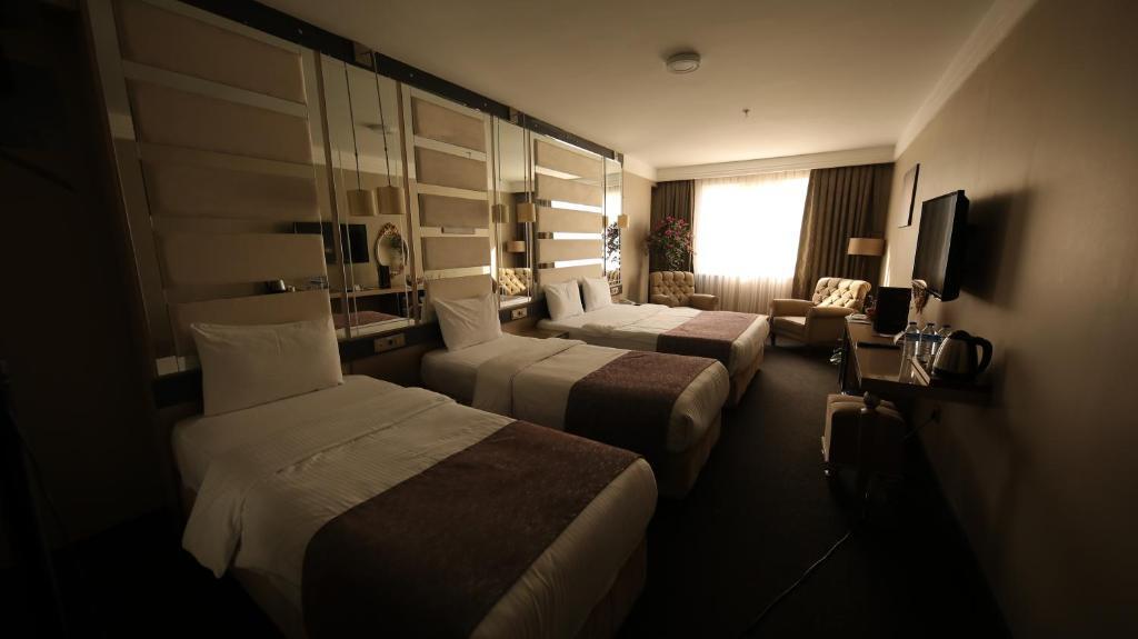 Ван: Reform Hotel
