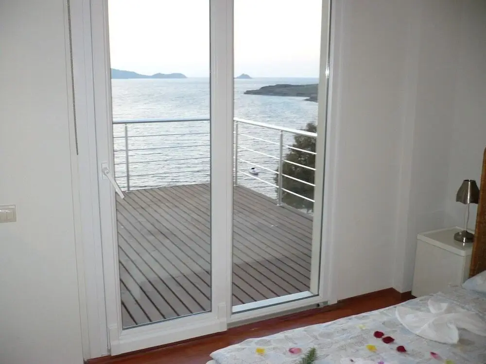 Яликавак: Important Group Villa Amber