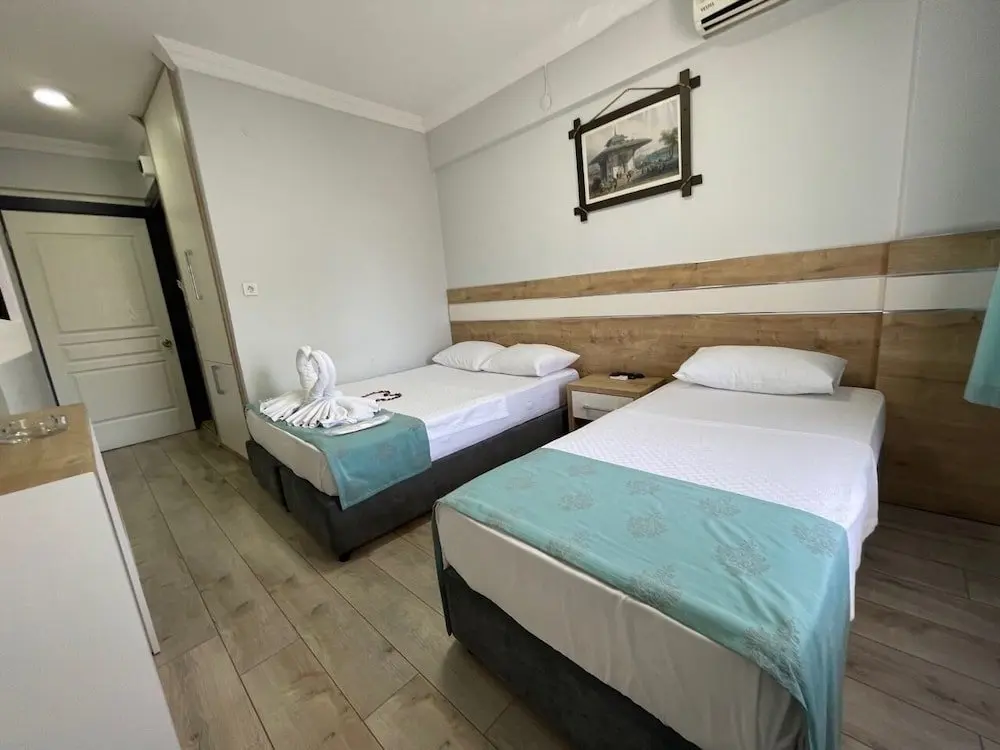Эдремит: Maslina Otel