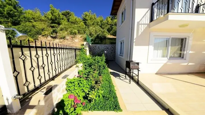 Исламлар: Villa Gumus