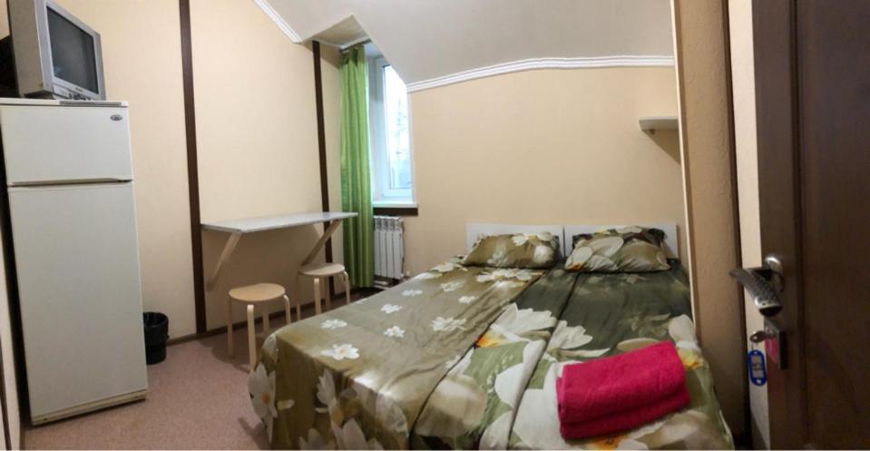 Удельная: Hotel Za Okolytsey 