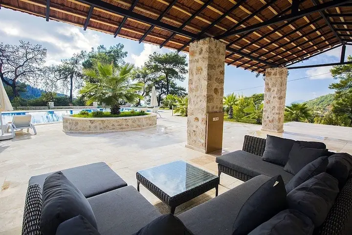 Исламлар: Villa Serenity