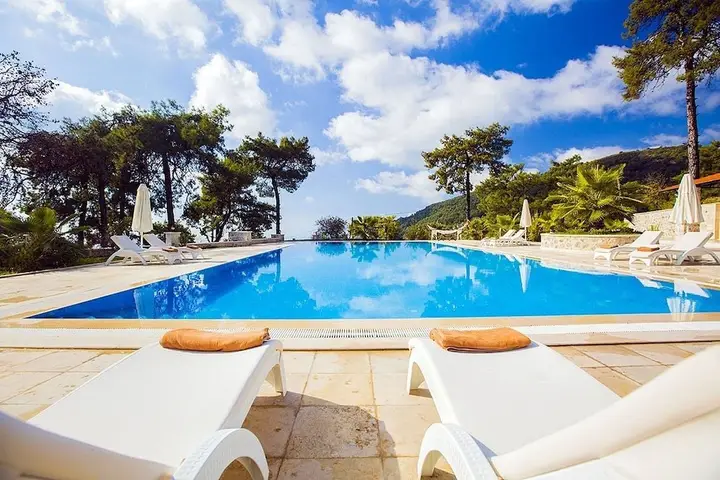 Исламлар: Villa Serenity