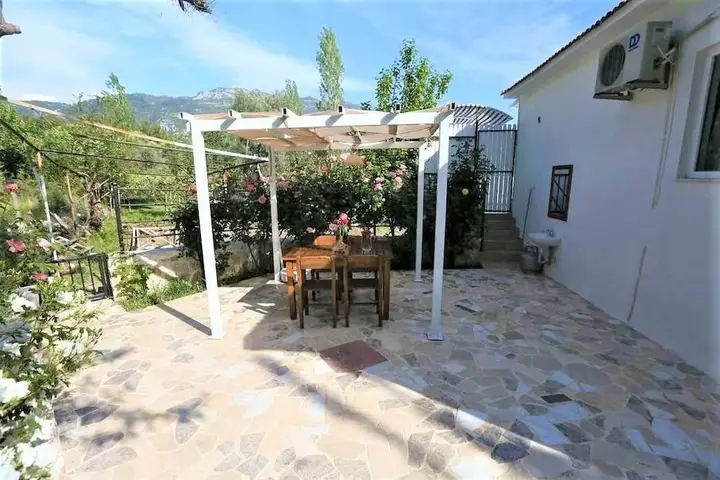 Исламлар: Villa Gulcan