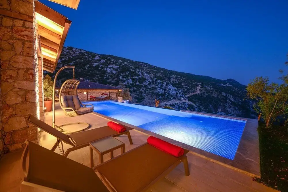 Исламлар: Villa Tasci