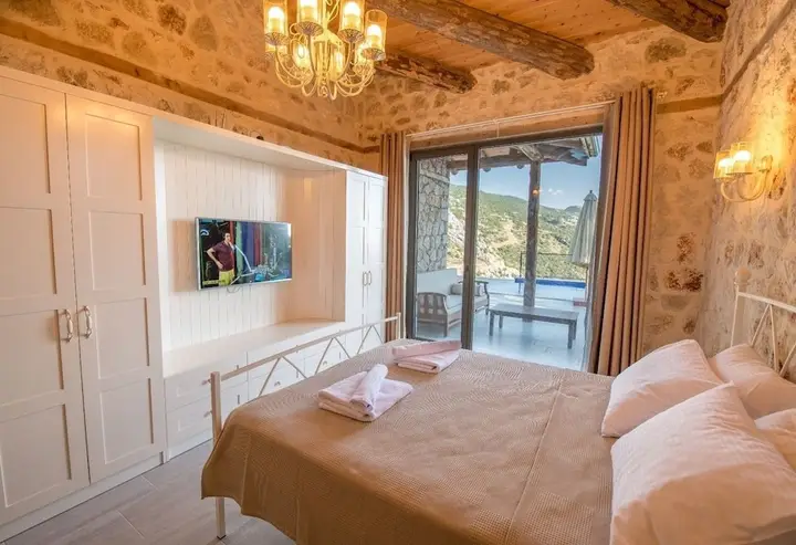 Исламлар: Villa Tasci