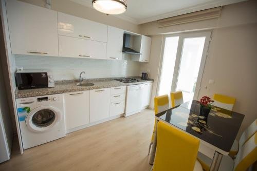 Йомра: Black Rose Apartment