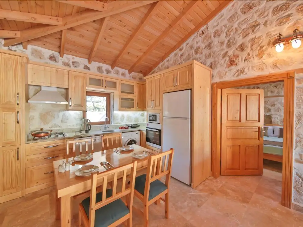 Исламлар: Villa Piyan