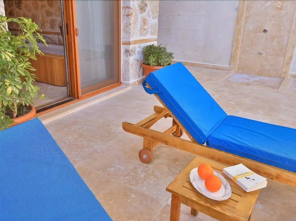 Исламлар: Villa Piyan