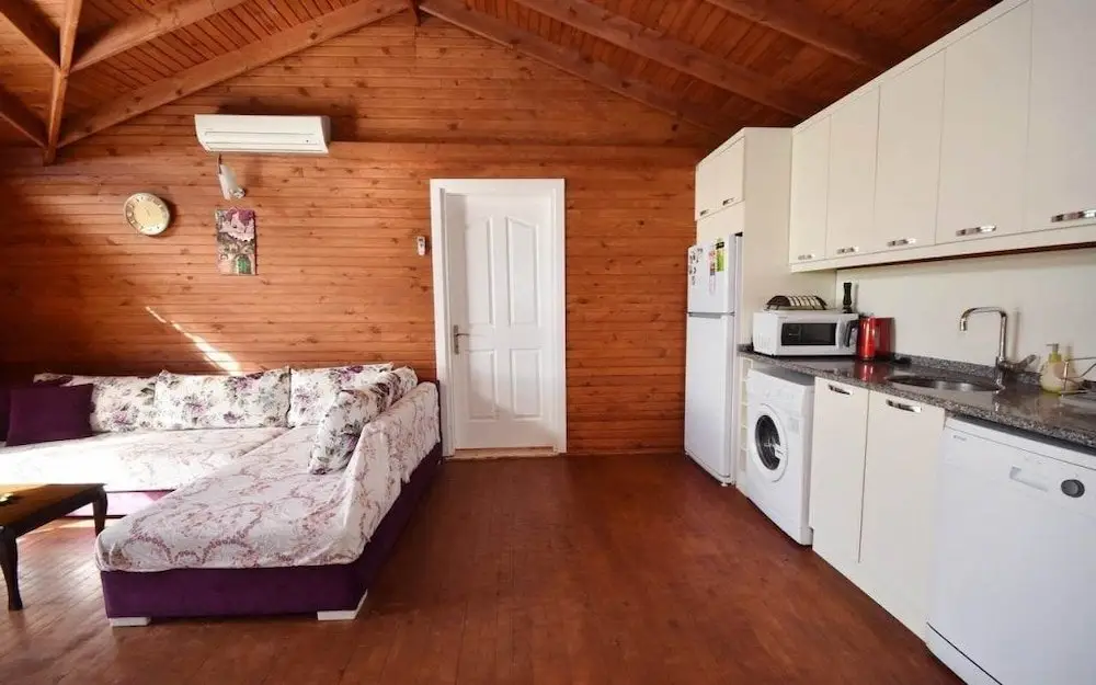 Исламлар: Villa Honey