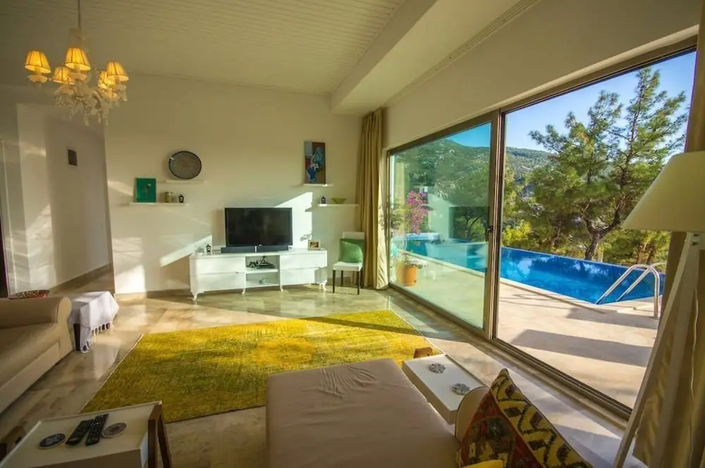 Исламлар: Villa Ella