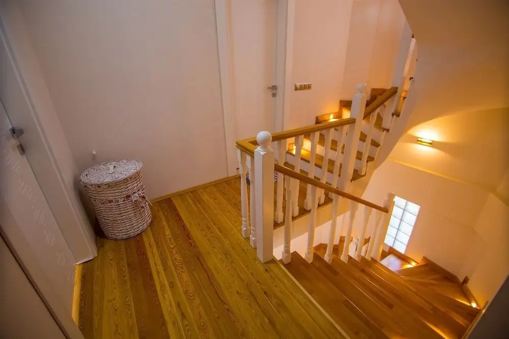 Исламлар: Villa Almira