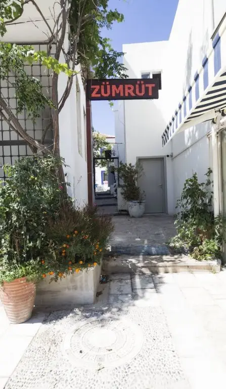 Бодрум: Zumrut Butik Bodrum