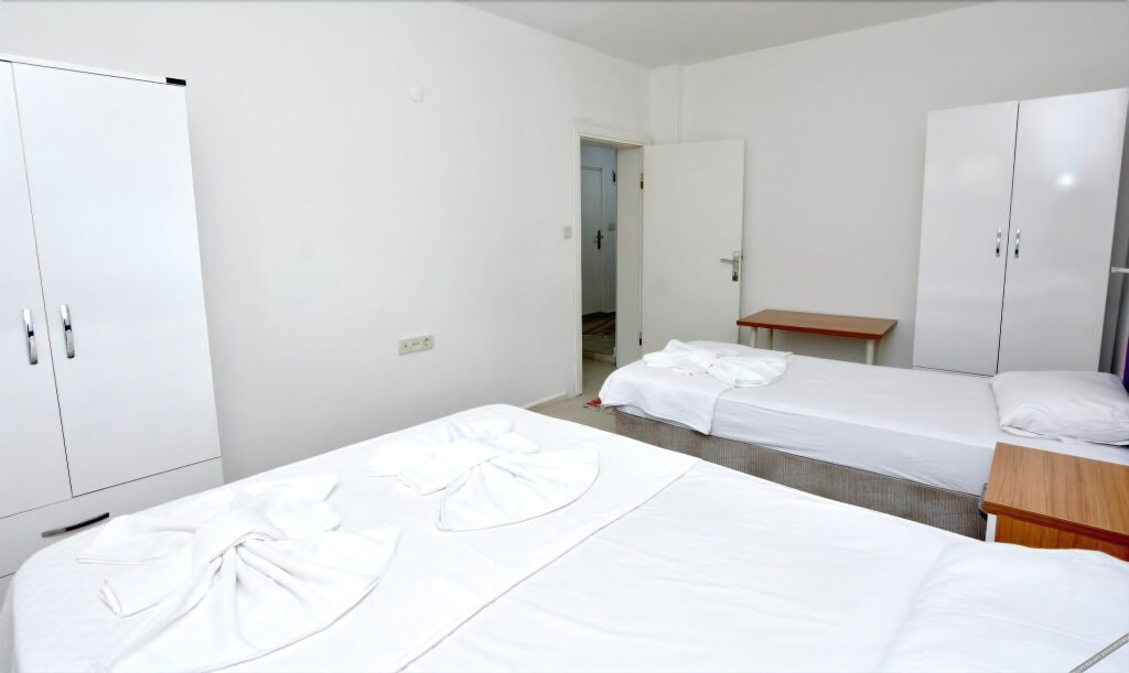 Бурхание: Ozden Apart Otel
