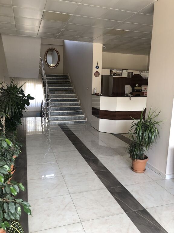 Баназ: Banaz Eren Otel
