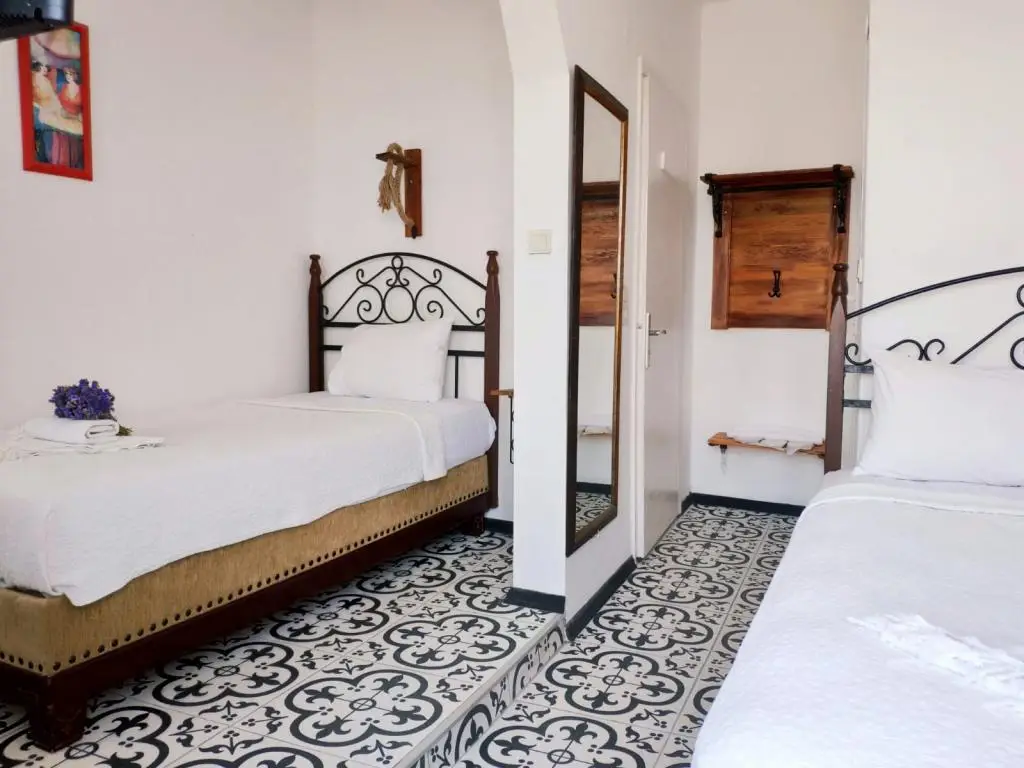 Бозджаада: Adamarin Otel