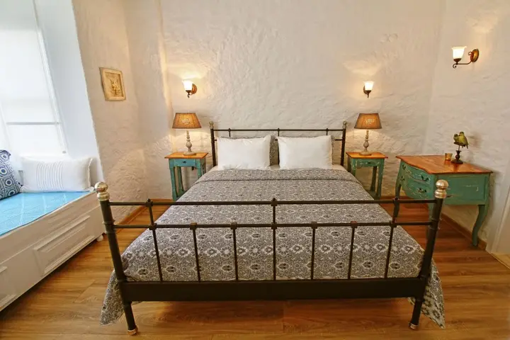 Чешме: Kupina Otel