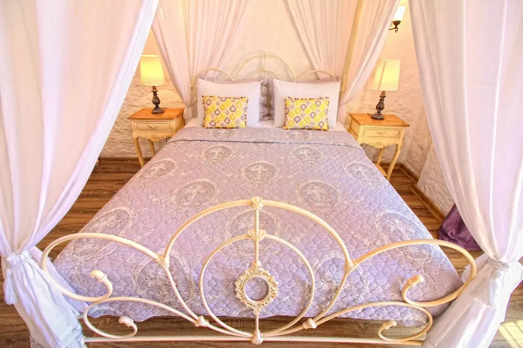 Чешме: Kupina Otel
