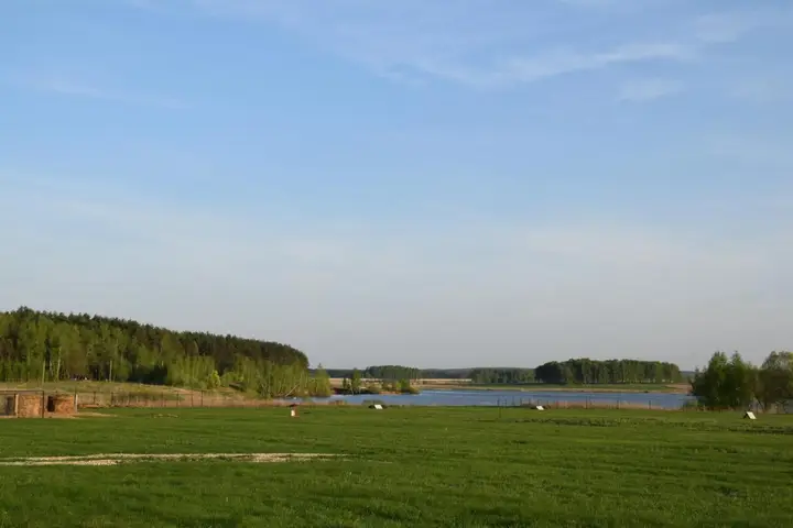 Плешки: База отдыха Ясные зори