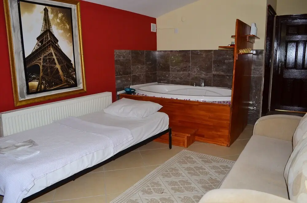 Сайл: Destina Boutique Hotel