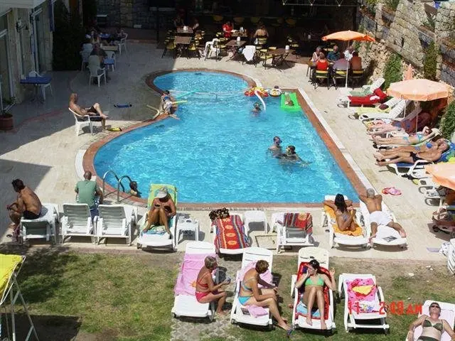 Чешме: Privato Suites And Apartments