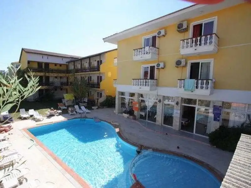 Чешме: Privato Suites And Apartments