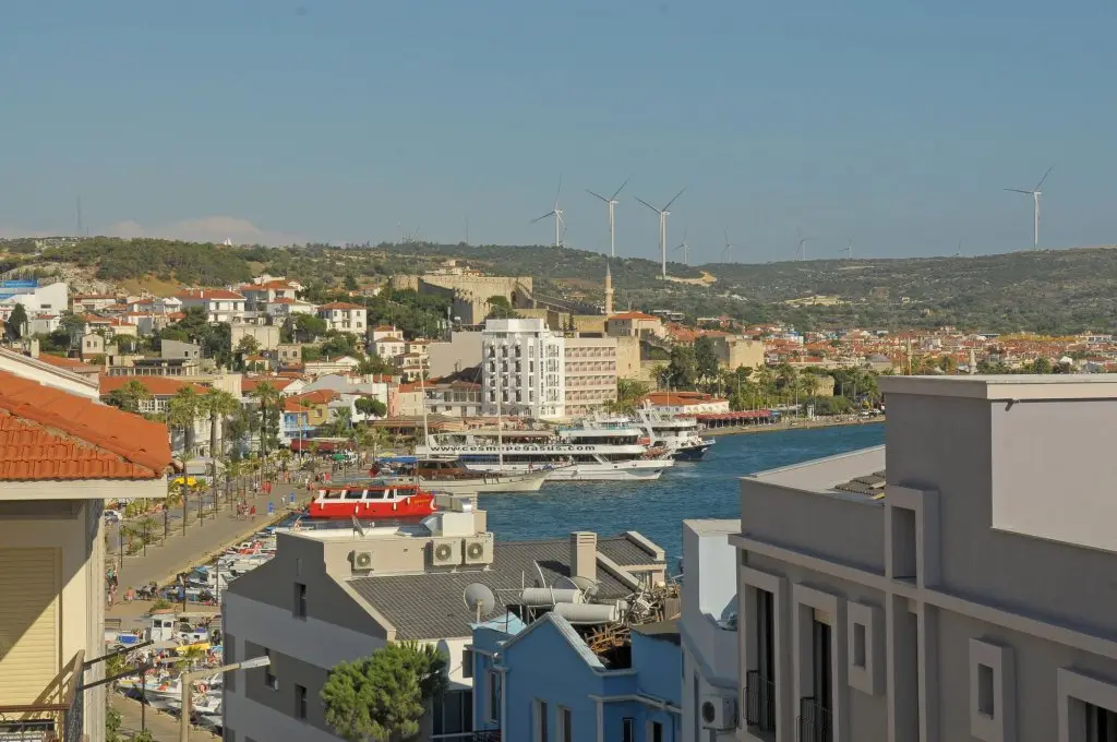 Чешме: Saatli Apart Otel