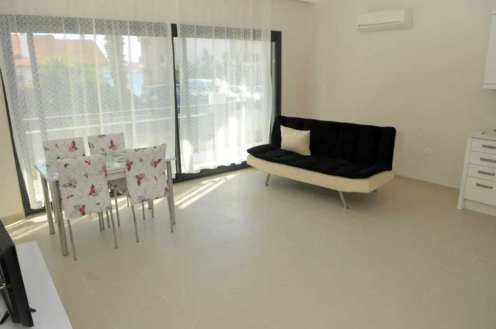 Чешме: Saatli Apart Otel
