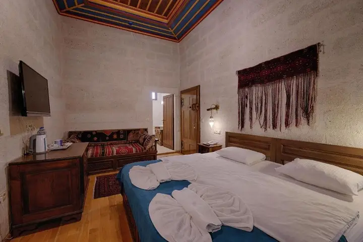 Аванос: Yoruk Stone House