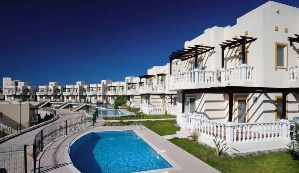 Turquoise Homes Adabuku 2 Bedrooms Pool — фото 1