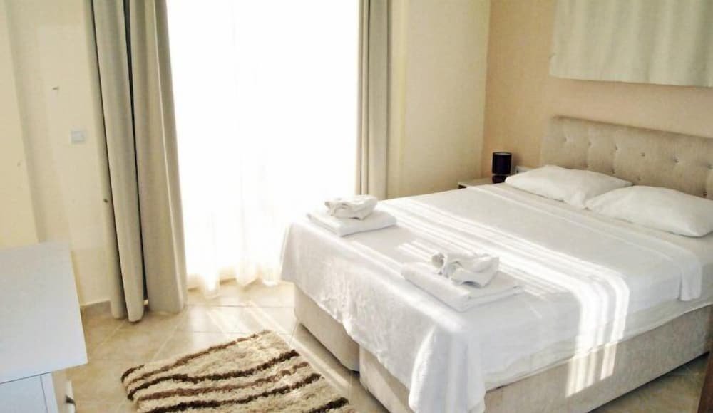 Милас: Flamingo Country Club 3 Bedroom Villa