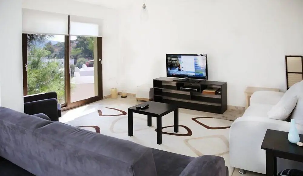 Торба: Villa Sandra Torba - 5 Bedrooms