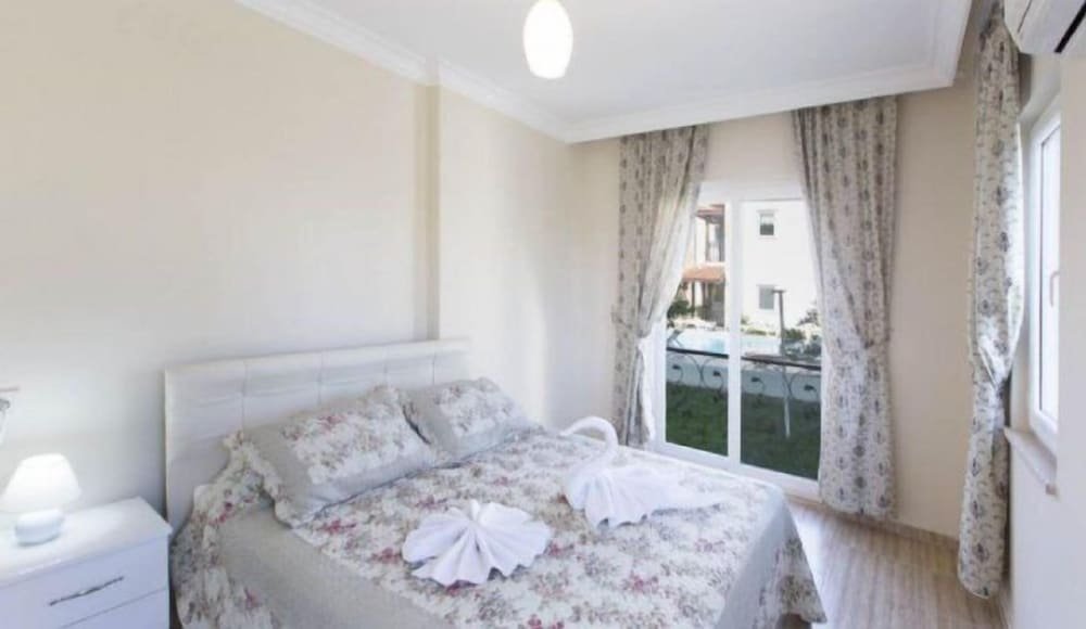 Дальян: Mutlu Yasam Villalari 6 Bedrooms