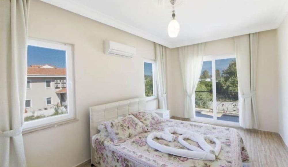 Дальян: Mutlu Yasam Villalari 6 Bedrooms
