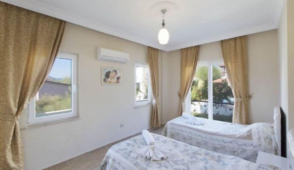 Дальян: Mutlu Yasam Villalari 6 Bedrooms