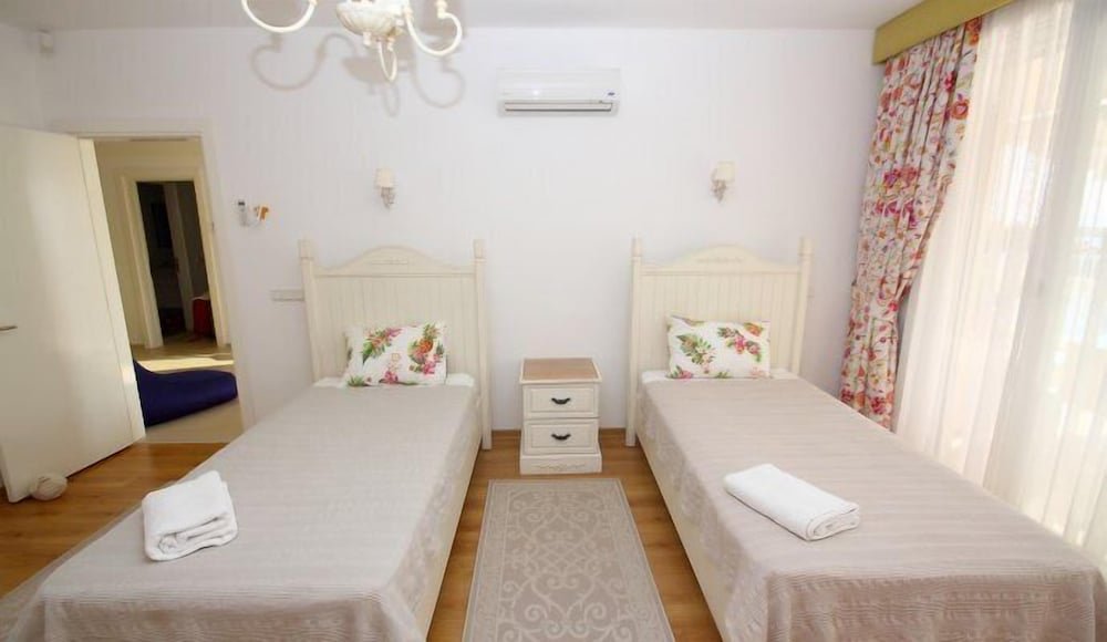 Тургутрейс: Turgutreis Villa Beaton 5 Bedrooms
