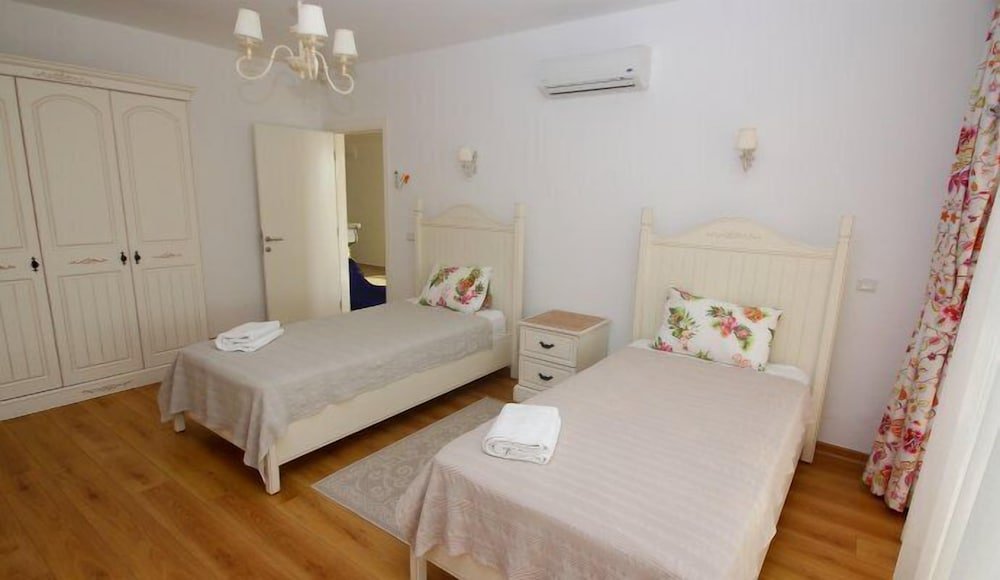 Тургутрейс: Turgutreis Villa Beaton 5 Bedrooms