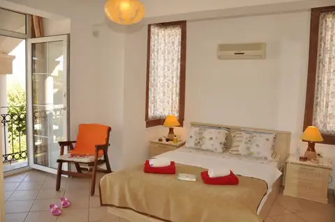 Pegasus Hotel & Villa — фото 1